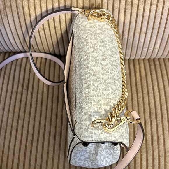 Michael Kors Crossbody Bag in Pink and Gray - Picture 3 of 9